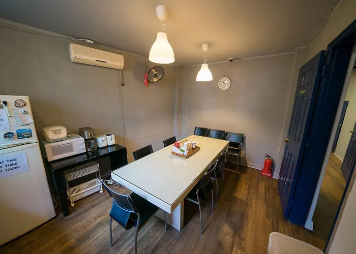 Hostel Beewon *