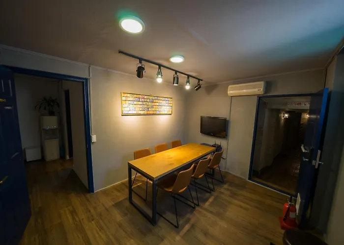 Hostel Beewon *