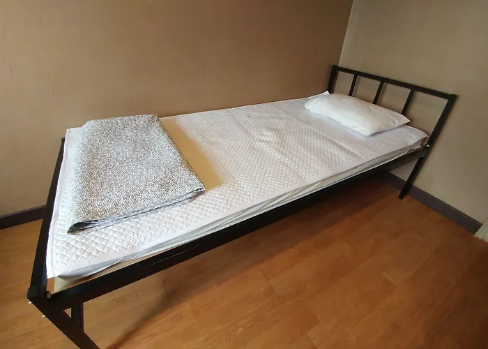 Beewon Hostel *