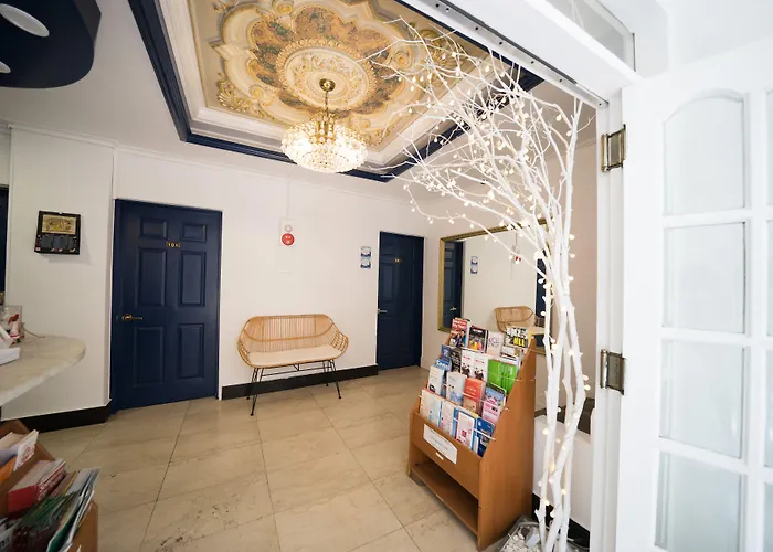Hostel Beewon *