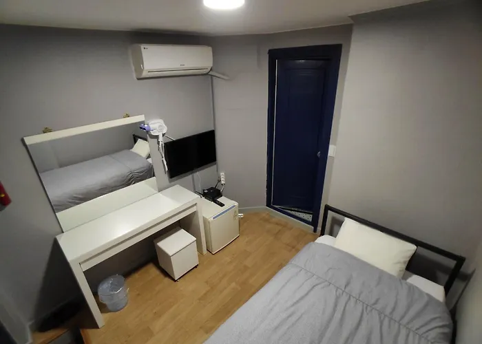 Beewon Hostel Seoul
